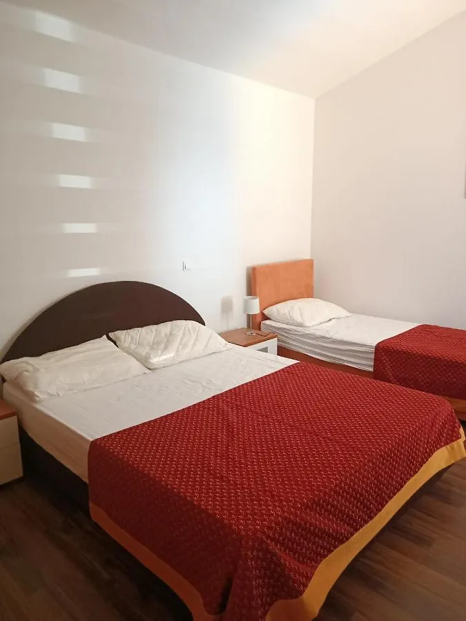 Blue Seagull - Seafront Holiday Home Novi Vinodolski