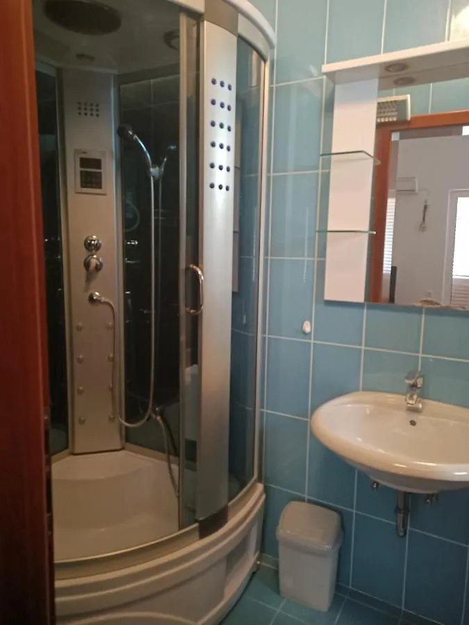 Blue Seagull - Seafront Holiday Home Novi Vinodolski